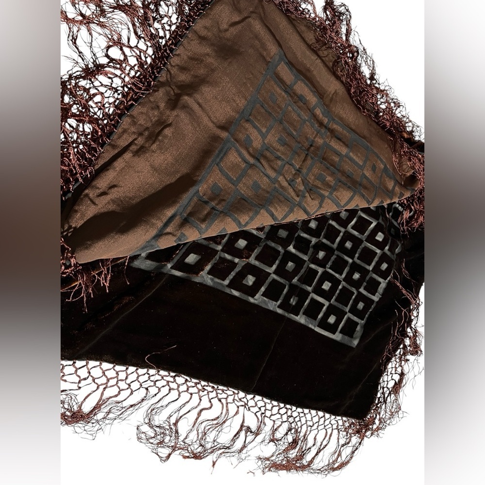 Beautiful Copper Brown and Black Geometric Shawl with Fringe, approx. 54”x51” - Picture 9 of 9